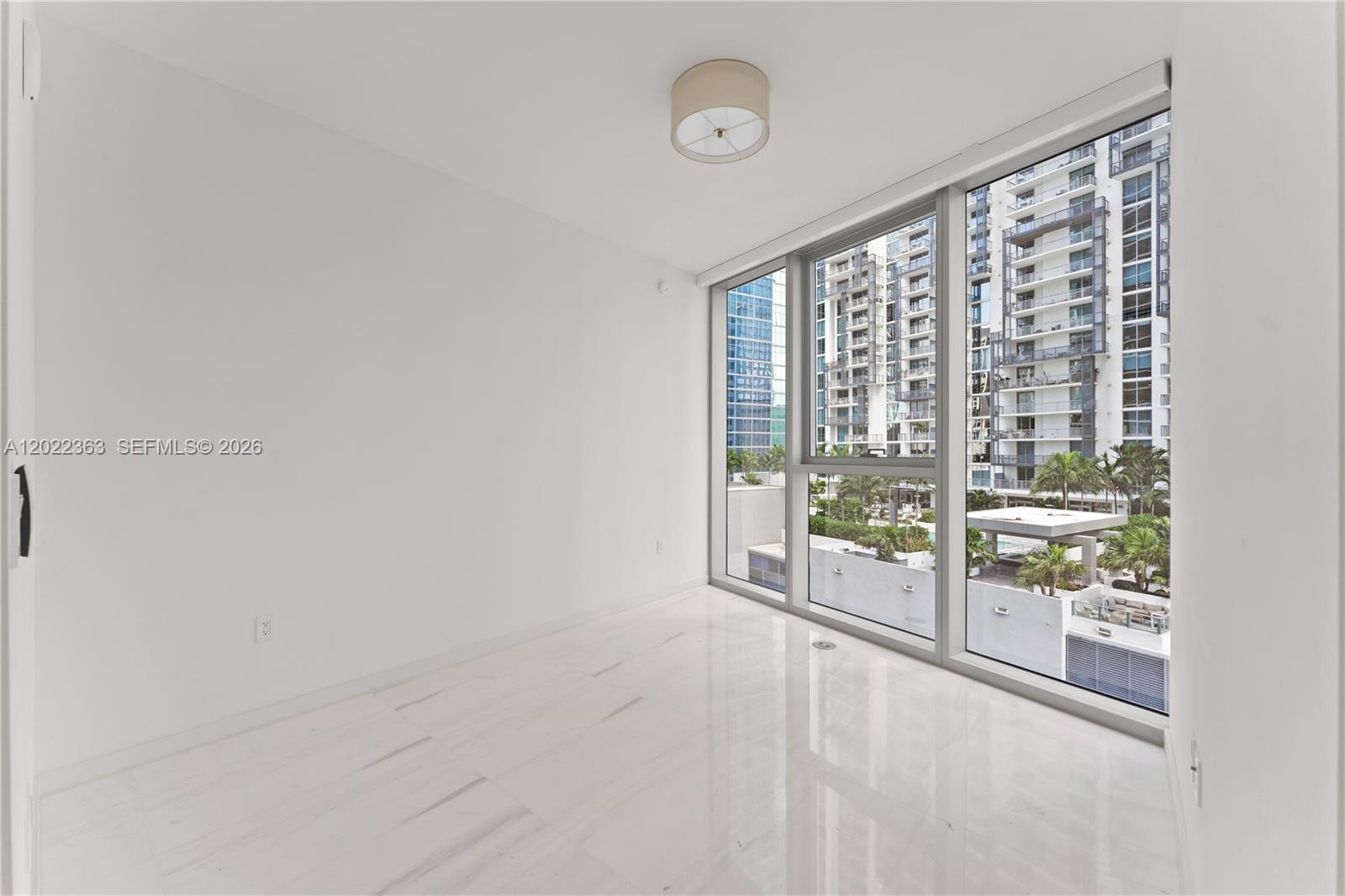 300 Biscayne Blvd Way #1406, Miami FL 33131
