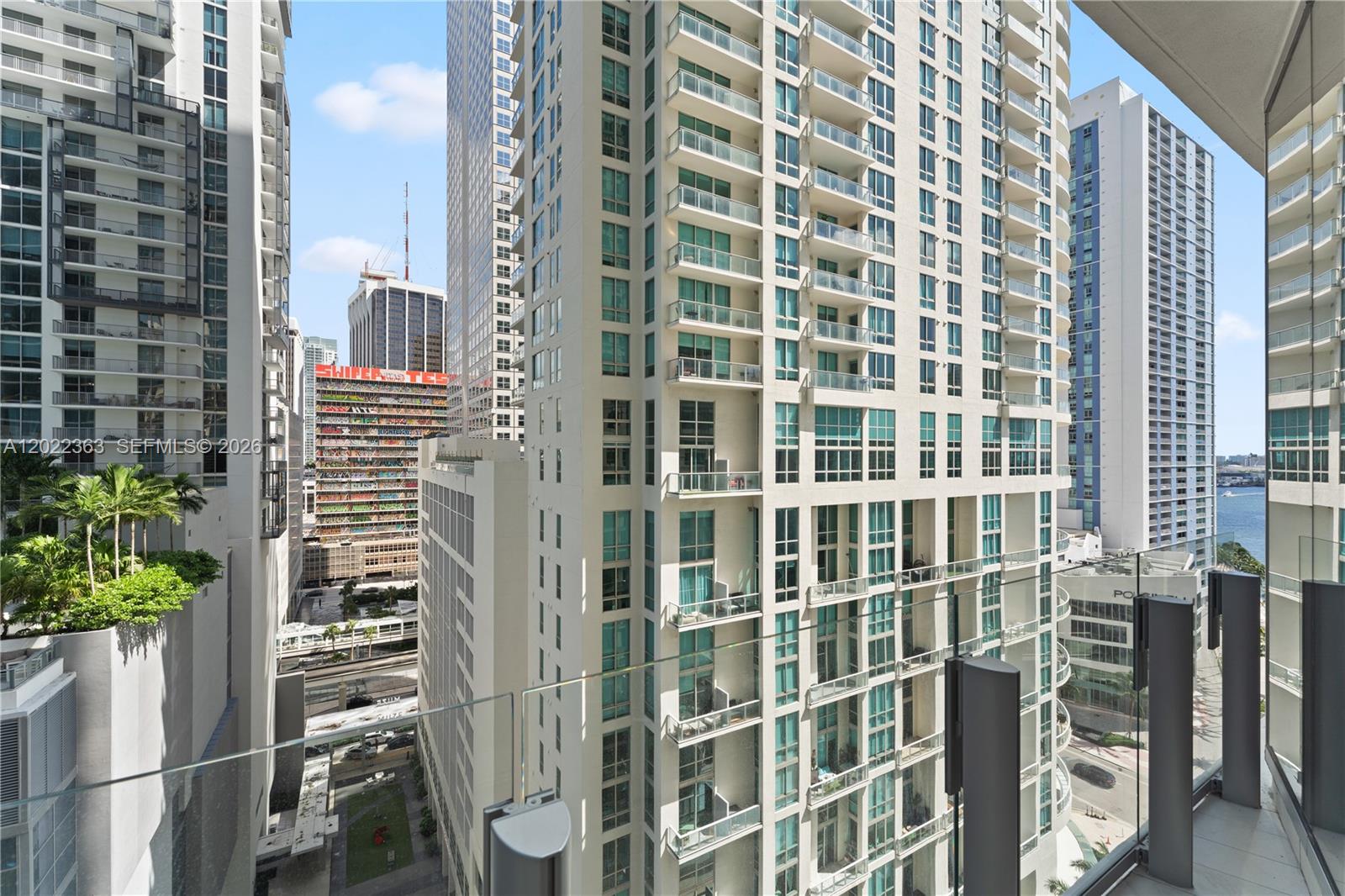 300 Biscayne Blvd Way #1406, Miami FL 33131