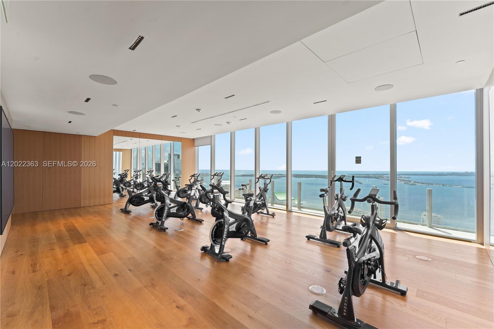 300 Biscayne Blvd Way #1406, Miami FL 33131
