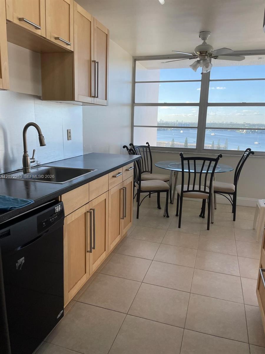 18021 Biscayne Blvd #1701/2, Aventura FL 33160
