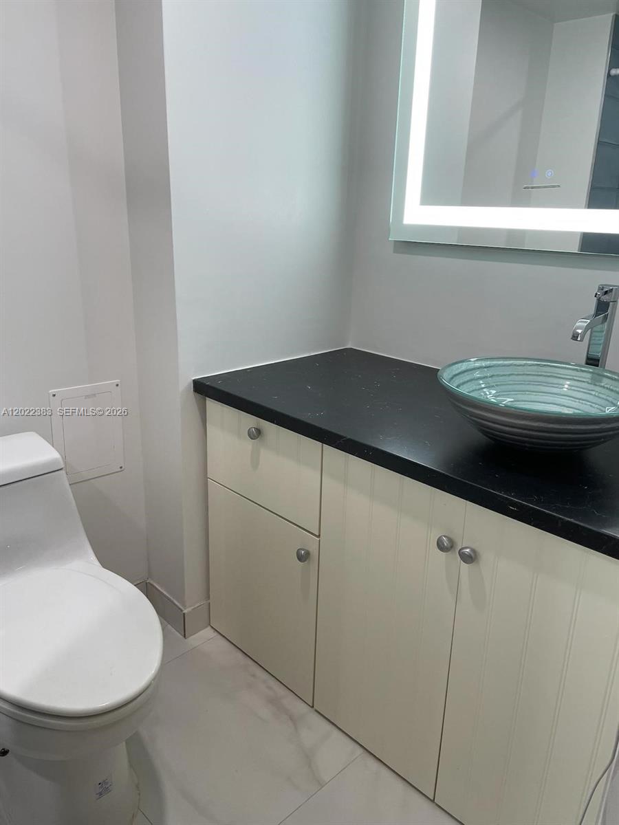 18021 Biscayne Blvd #1701/2, Aventura FL 33160