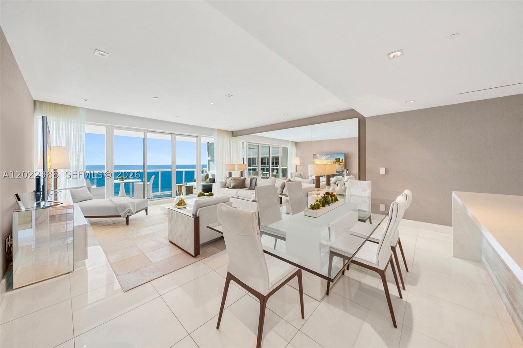 102 24th St #PH-1718, Miami Beach FL 33139