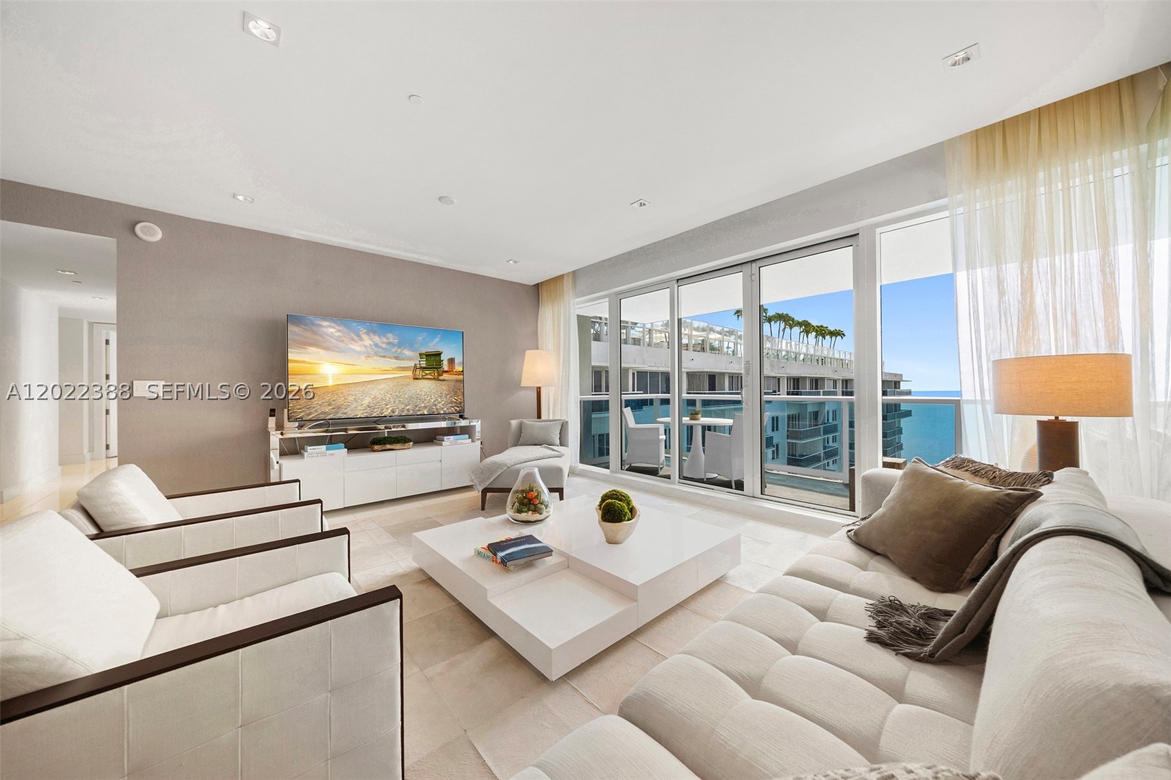 102 24th St #PH-1718, Miami Beach FL 33139