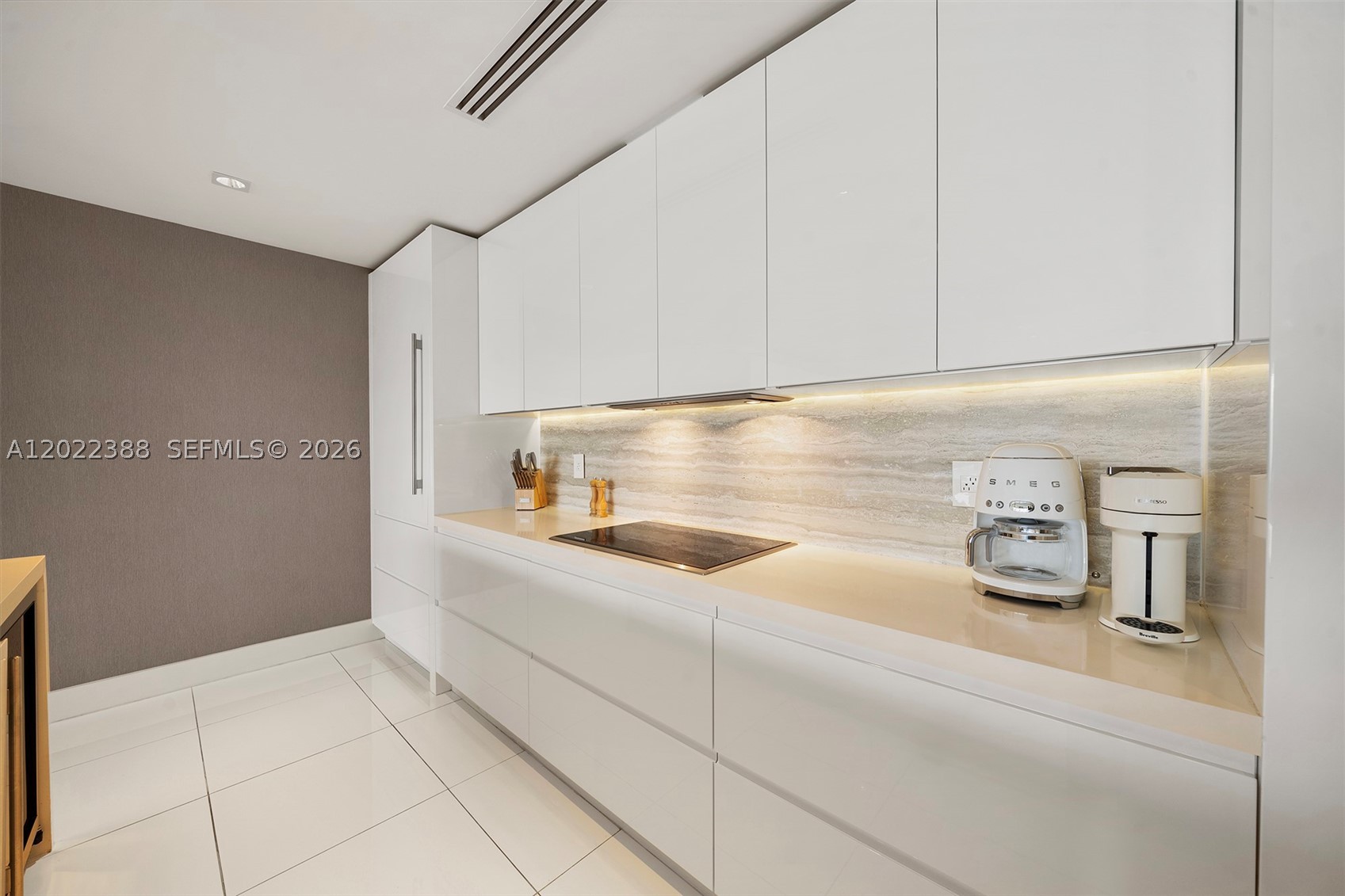 102 24th St #PH-1718, Miami Beach FL 33139