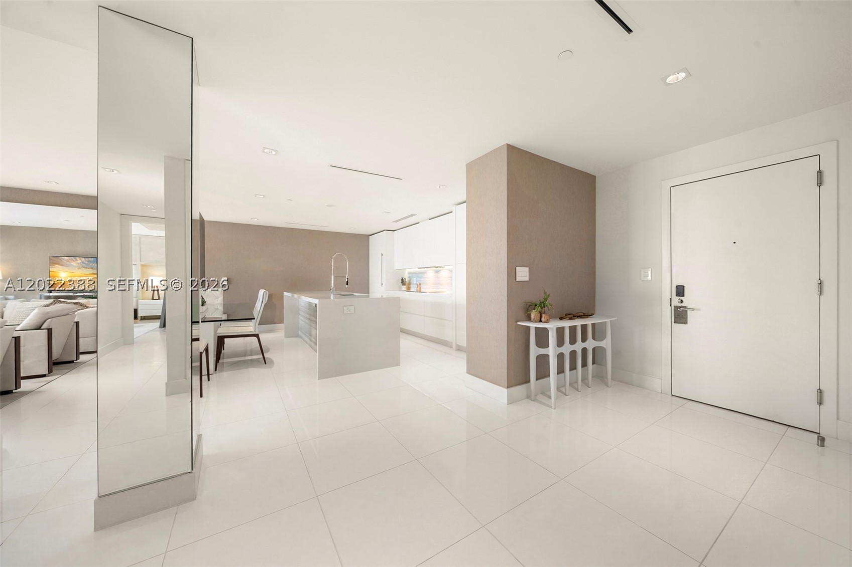 102 24th St #PH-1718, Miami Beach FL 33139