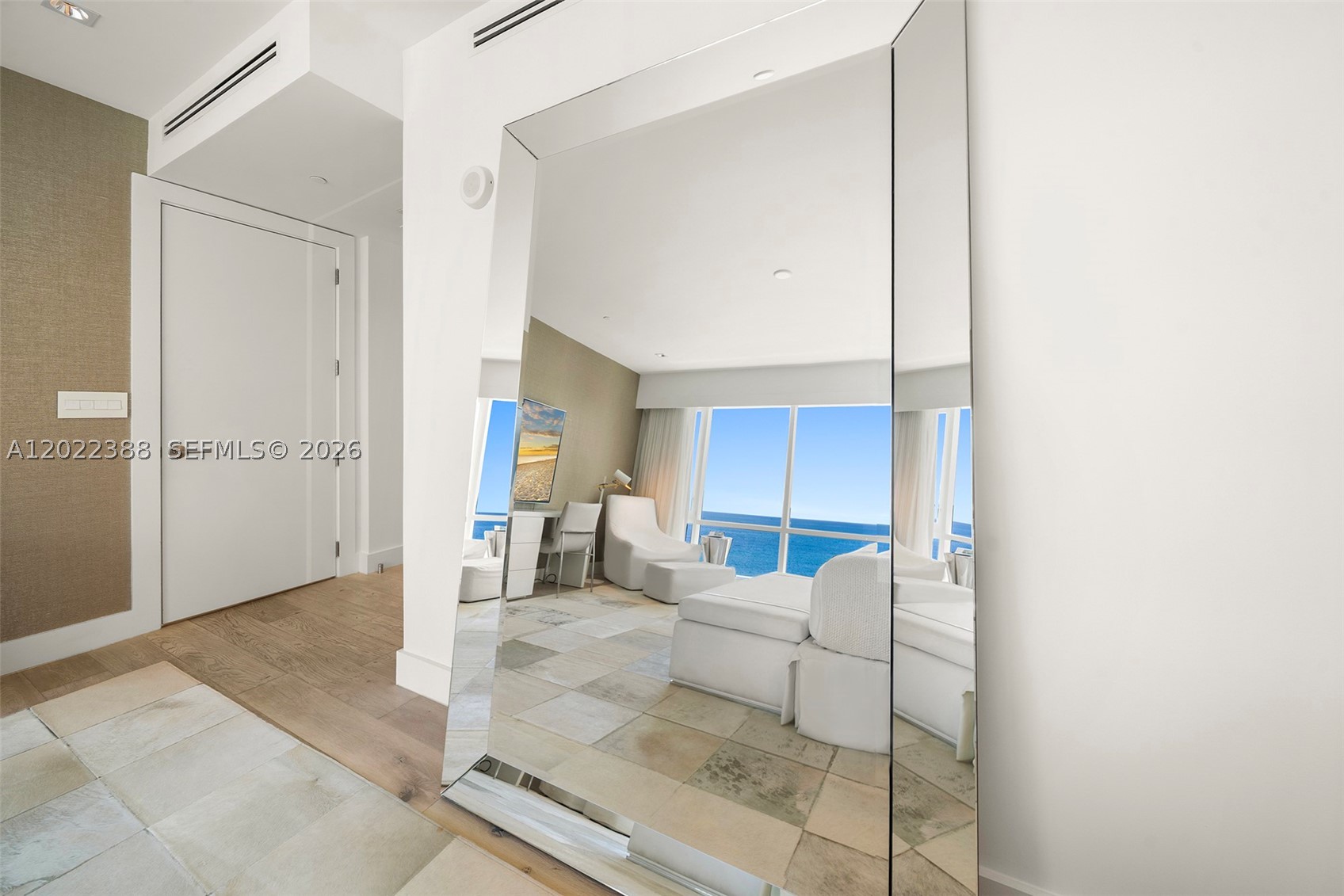 102 24th St #PH-1718, Miami Beach FL 33139