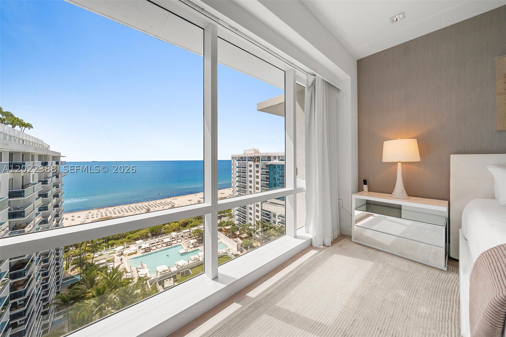 102 24th St #PH-1718, Miami Beach FL 33139
