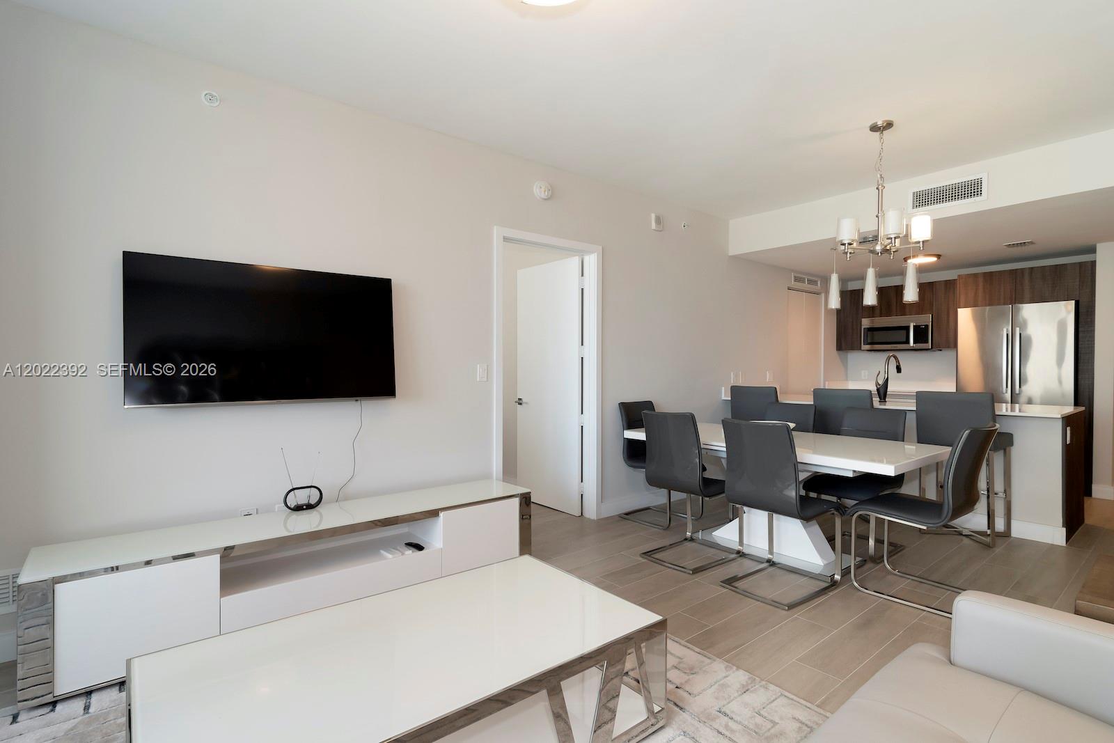488 NE 18th St #3608, Miami FL 33132