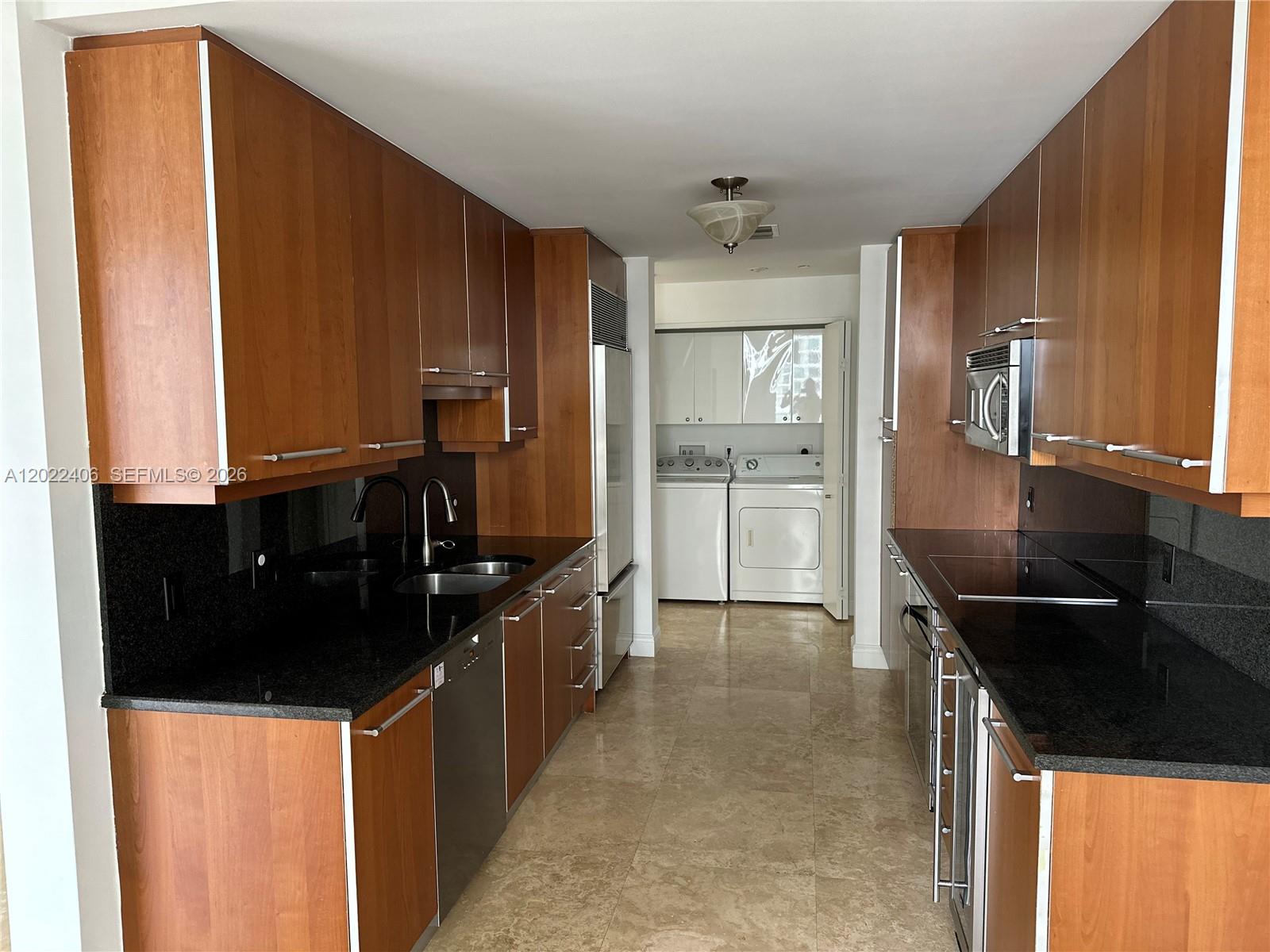 901 Brickell Key Blvd #2005, Miami FL 33131