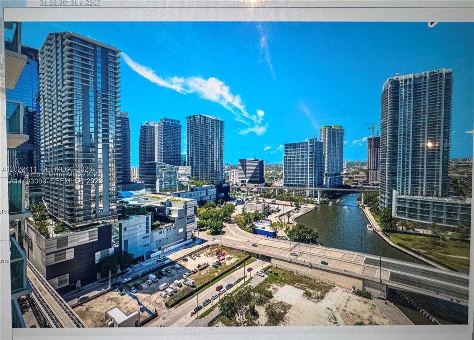 31 SE 5th St #2507, Miami FL 33131