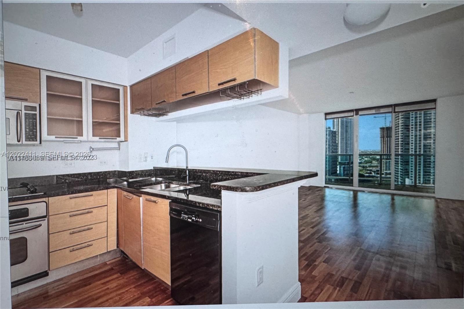 31 SE 5th St #2507, Miami FL 33131