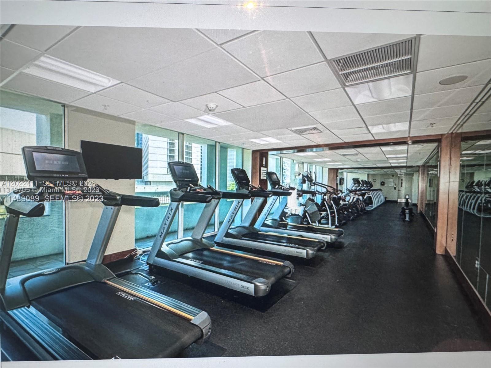 31 SE 5th St #2507, Miami FL 33131