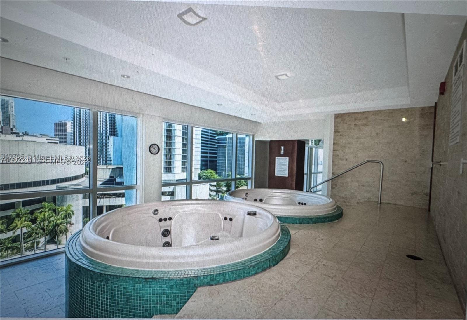 31 SE 5th St #2507, Miami FL 33131
