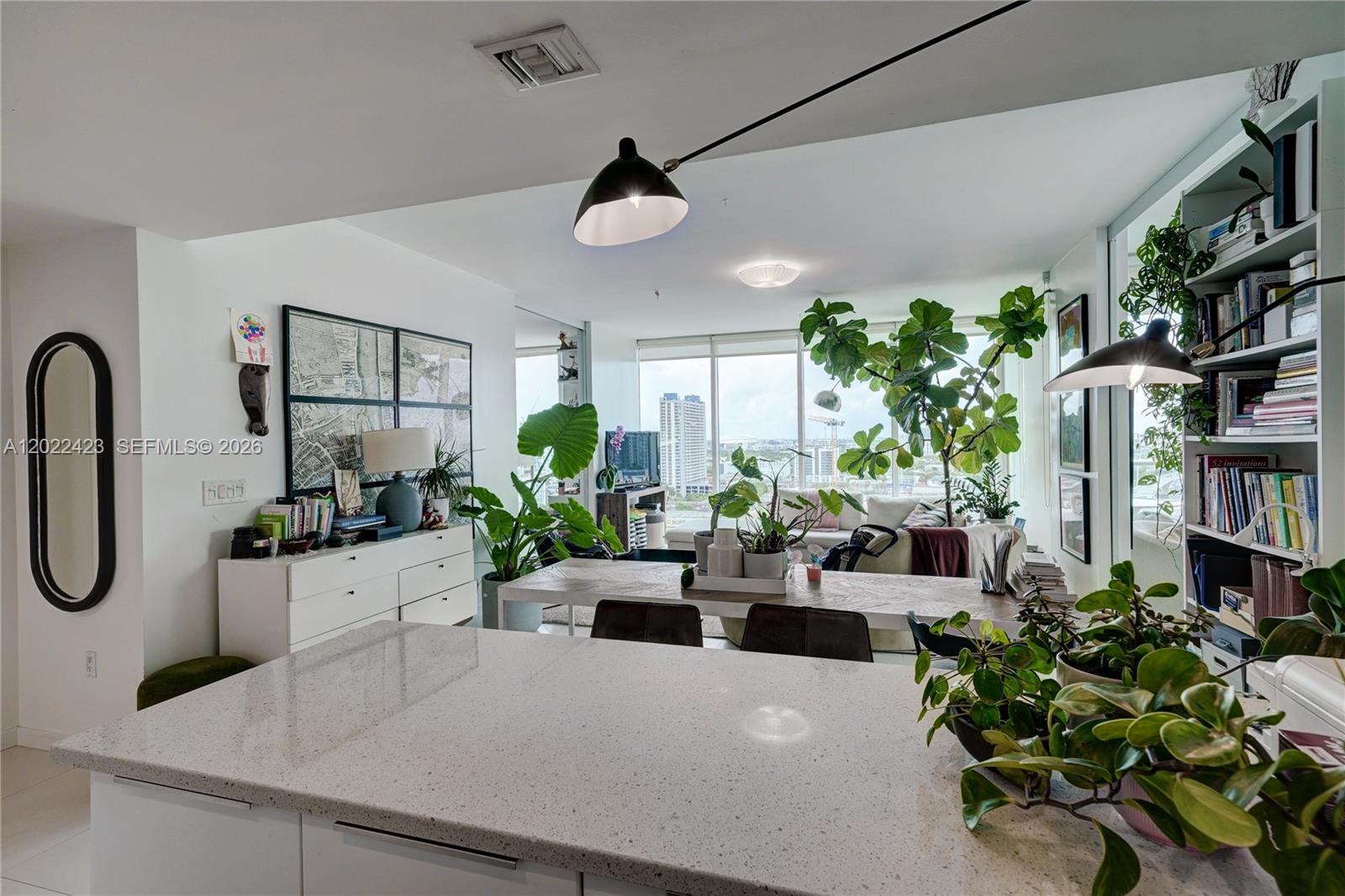 1040 Biscayne Blvd #1606, Miami FL 33132