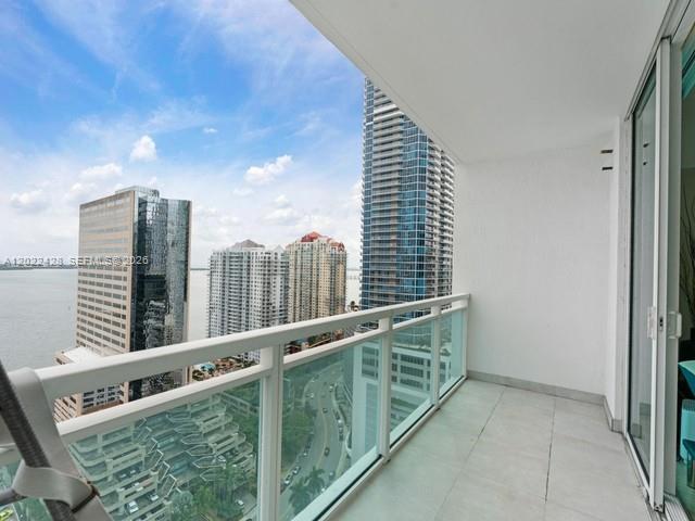 951 Brickell Ave #2808, Miami FL 33131