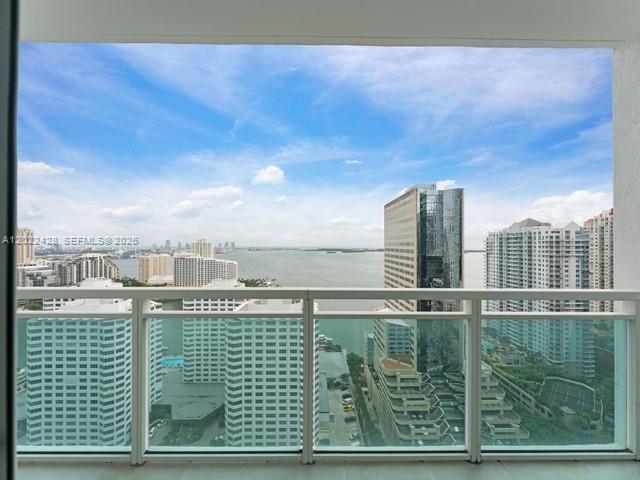 951 Brickell Ave #2808, Miami FL 33131