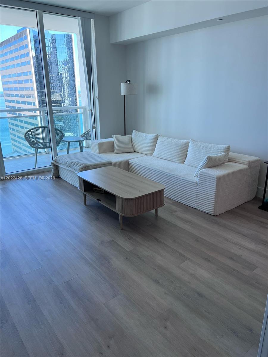 951 Brickell Ave #2808, Miami FL 33131
