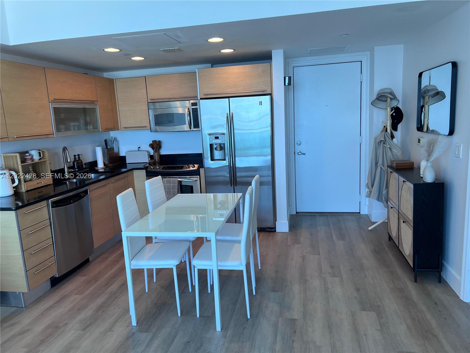 951 Brickell Ave #2808, Miami FL 33131