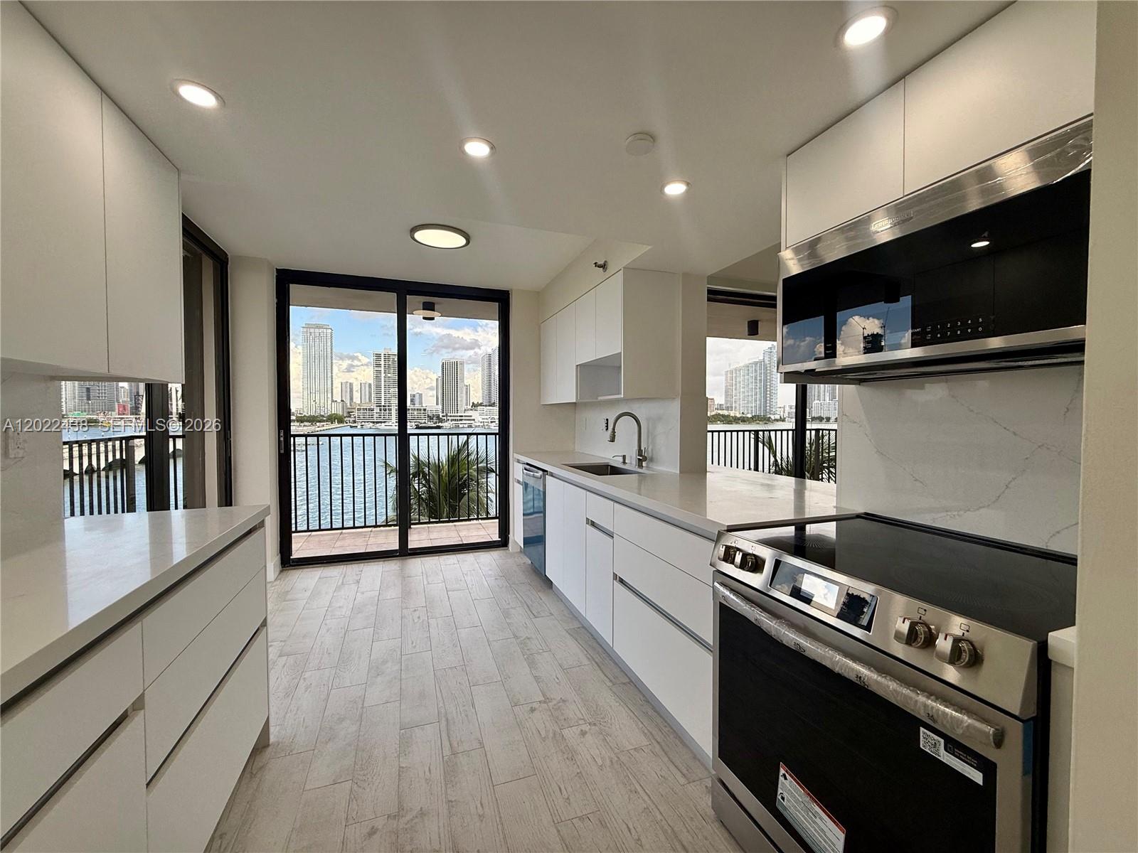801 N Venetian Dr #408, Miami FL 33139