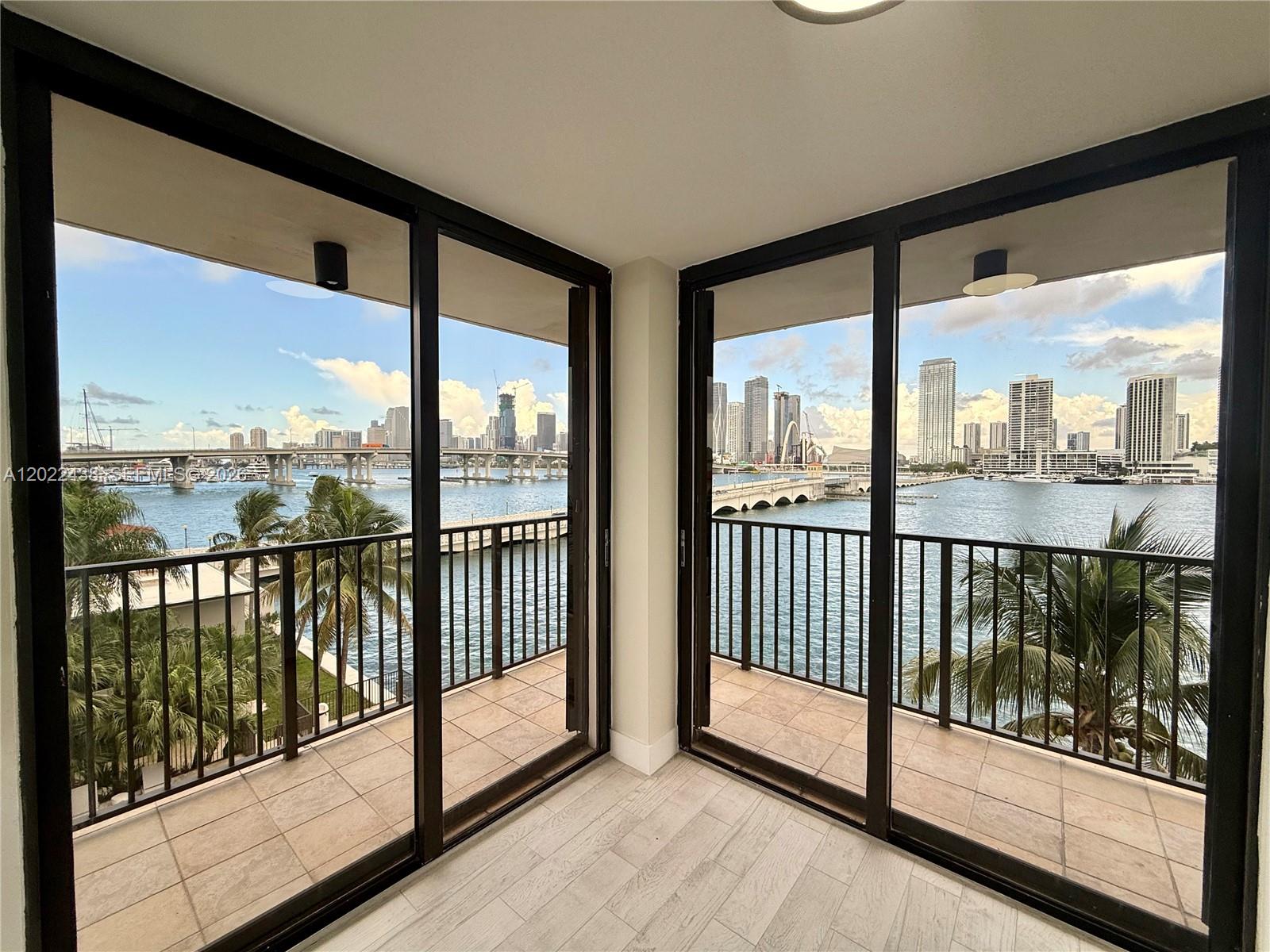 801 N Venetian Dr #408, Miami FL 33139