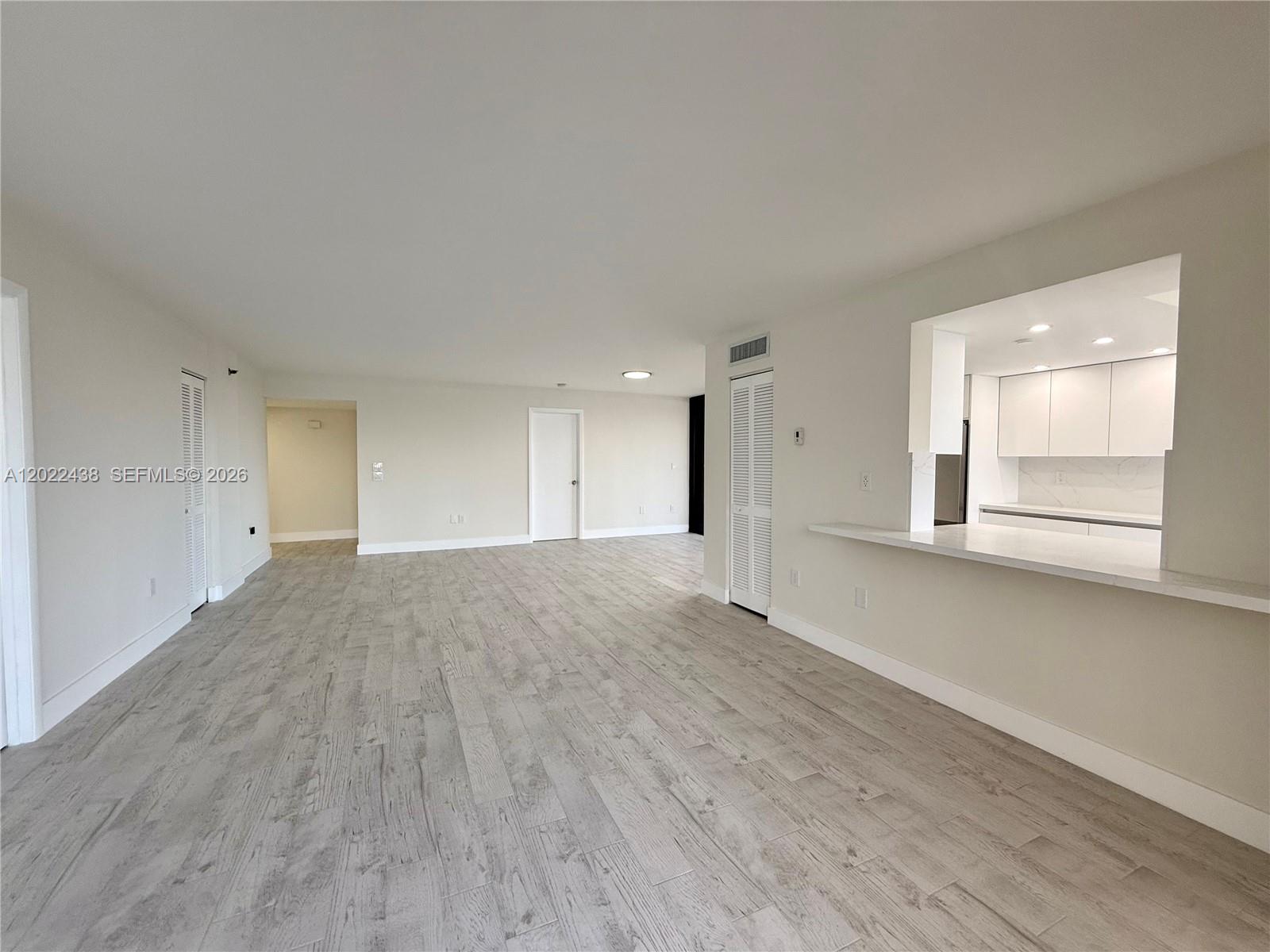 801 N Venetian Dr #408, Miami FL 33139