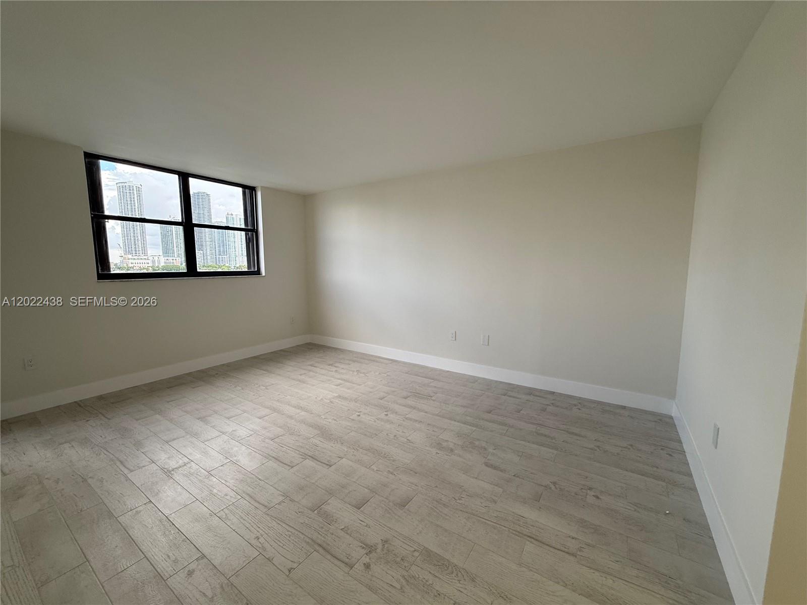 801 N Venetian Dr #408, Miami FL 33139