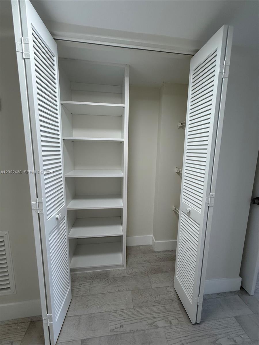 801 N Venetian Dr #408, Miami FL 33139