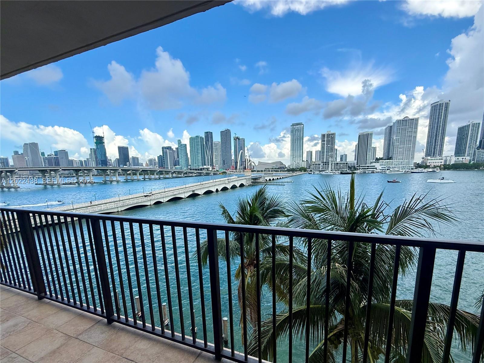 801 N Venetian Dr #408, Miami FL 33139