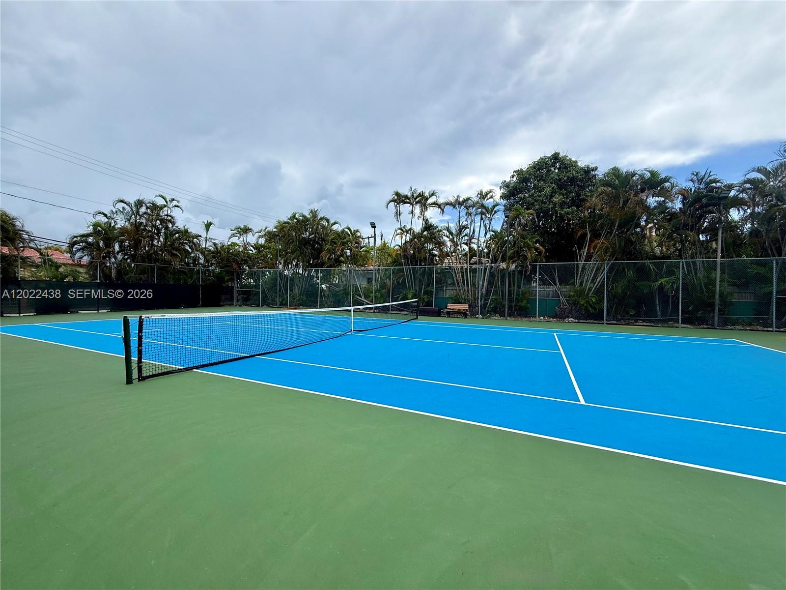 801 N Venetian Dr #408, Miami FL 33139