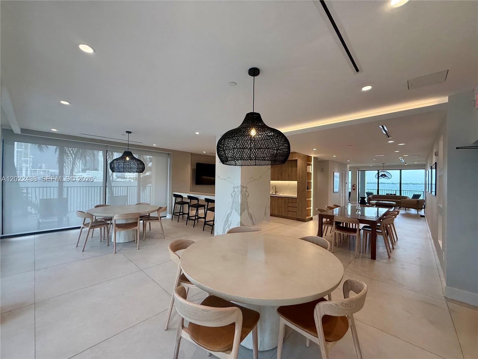 801 N Venetian Dr #408, Miami FL 33139