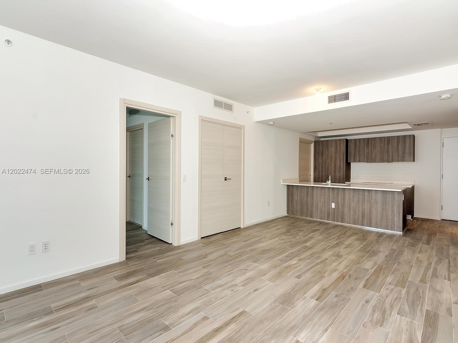 801 S Miami Ave #2310, Miami FL 33131