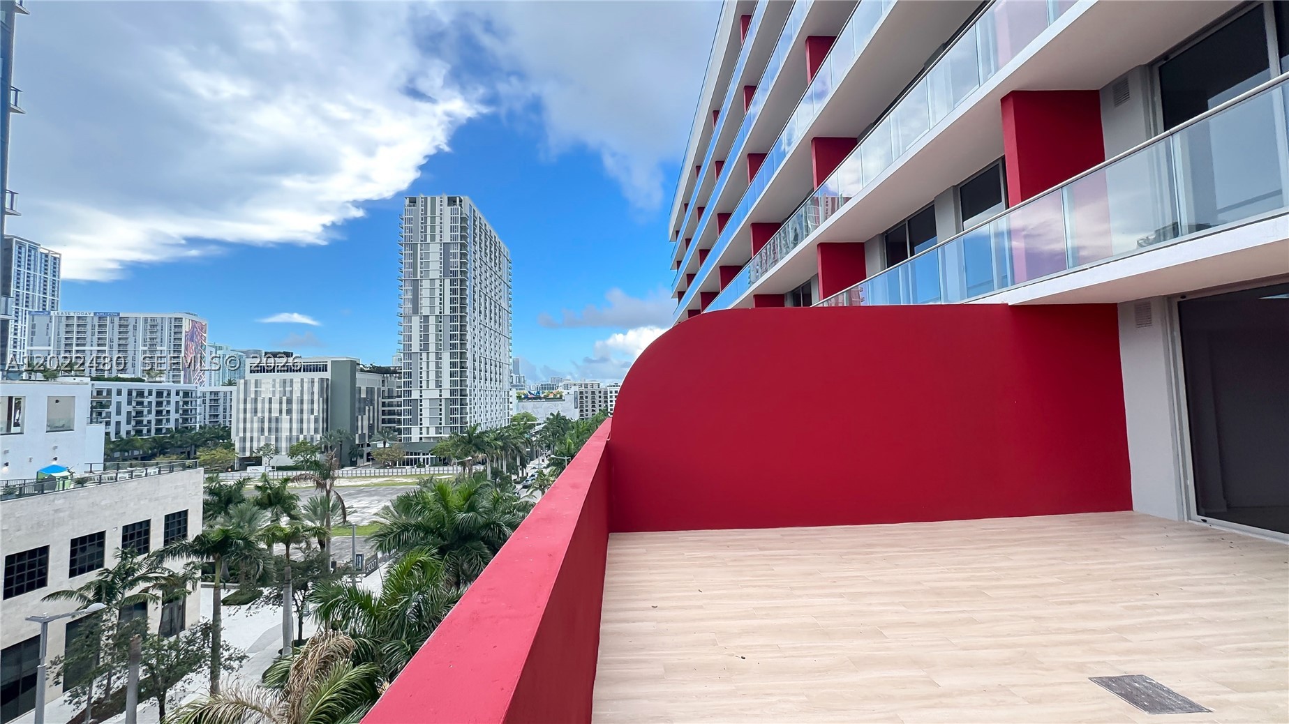 90 NE 32 #608, Miami FL 33137