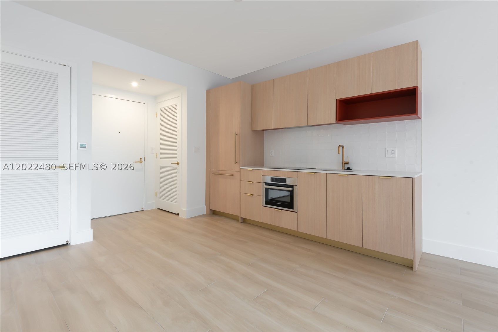90 NE 32 #608, Miami FL 33137