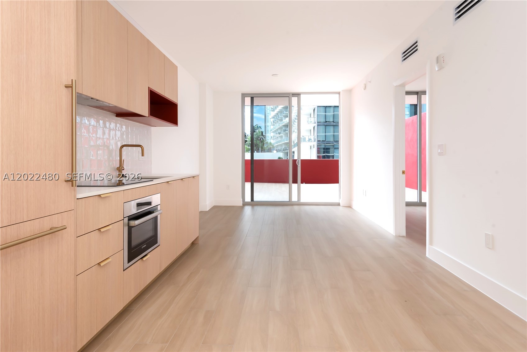 90 NE 32 #608, Miami FL 33137