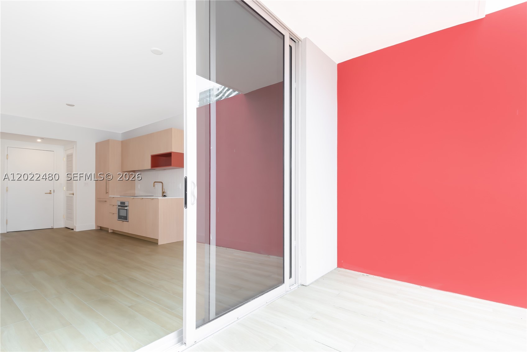 90 NE 32 #608, Miami FL 33137