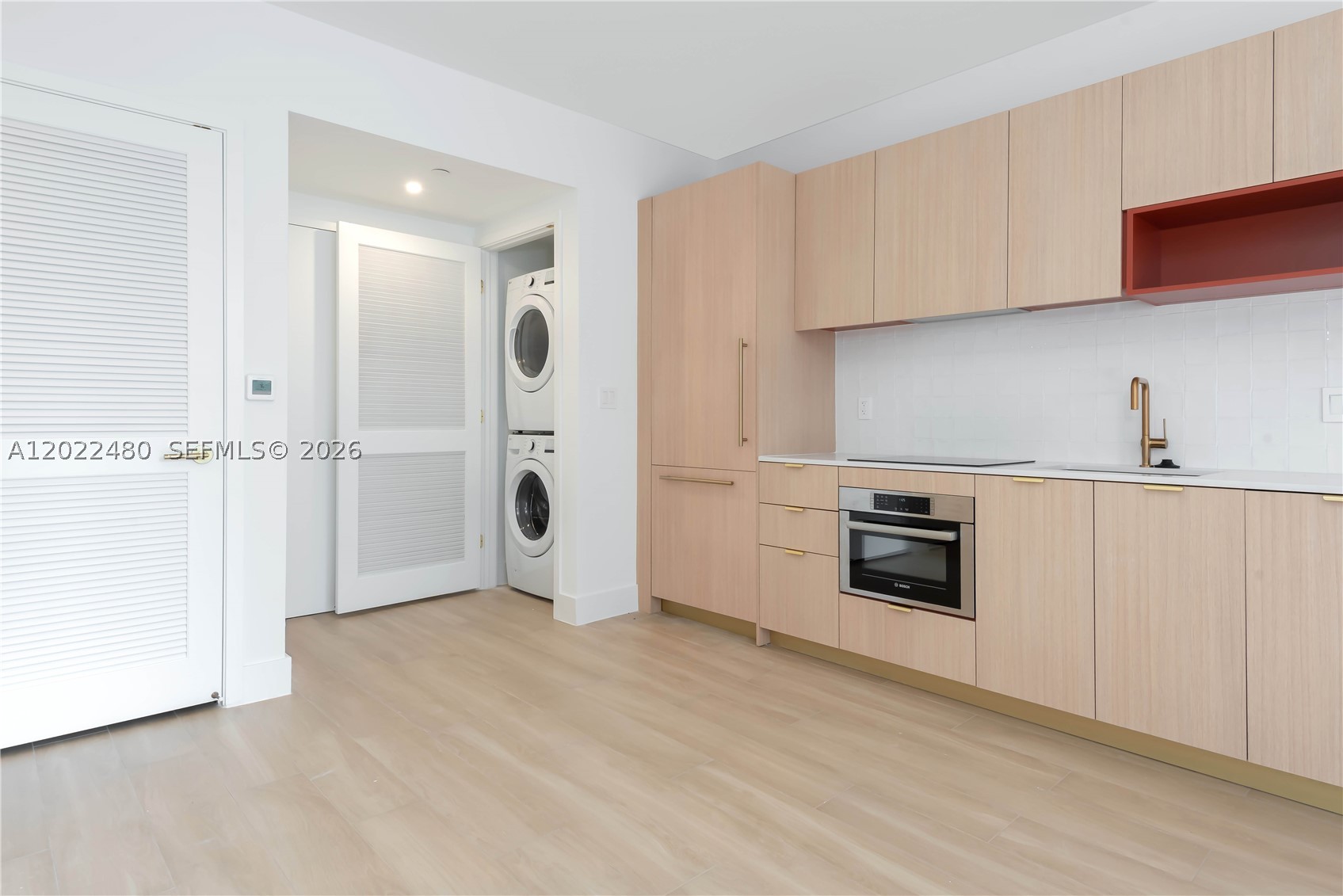 90 NE 32 #608, Miami FL 33137