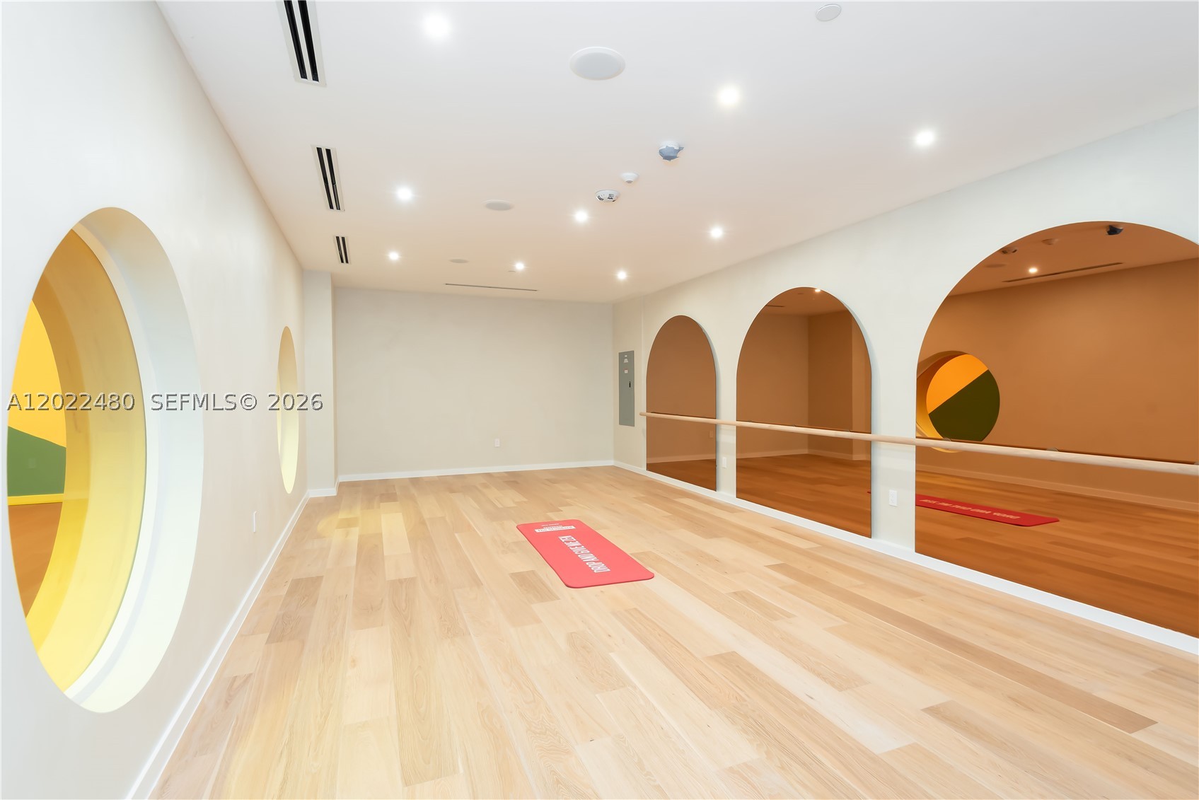 90 NE 32 #608, Miami FL 33137