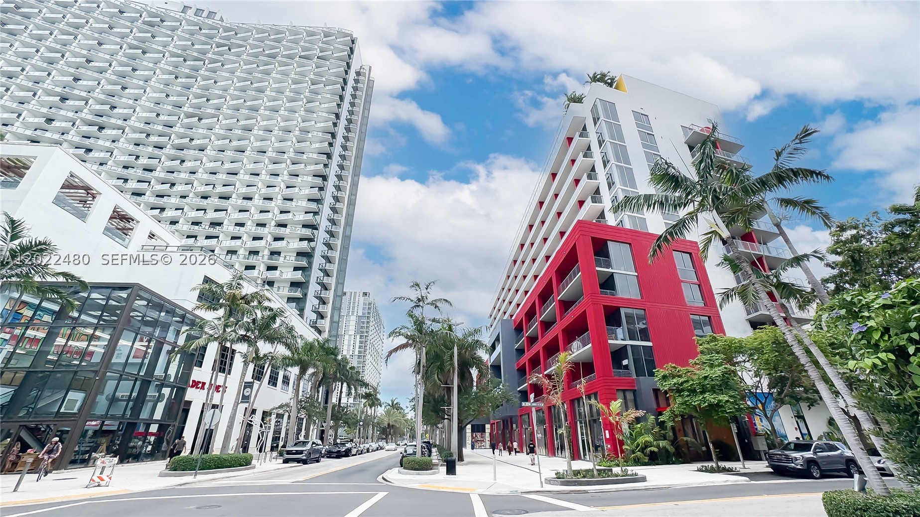 90 NE 32 #608, Miami FL 33137