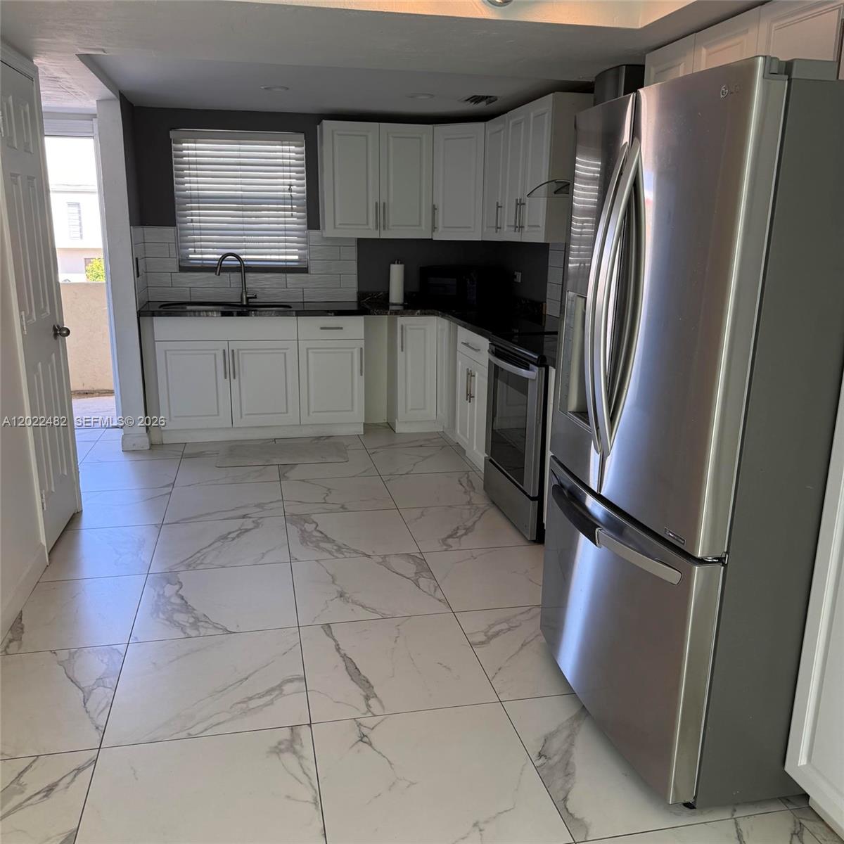 465 Swallow Dr #8, Miami Springs FL 33166