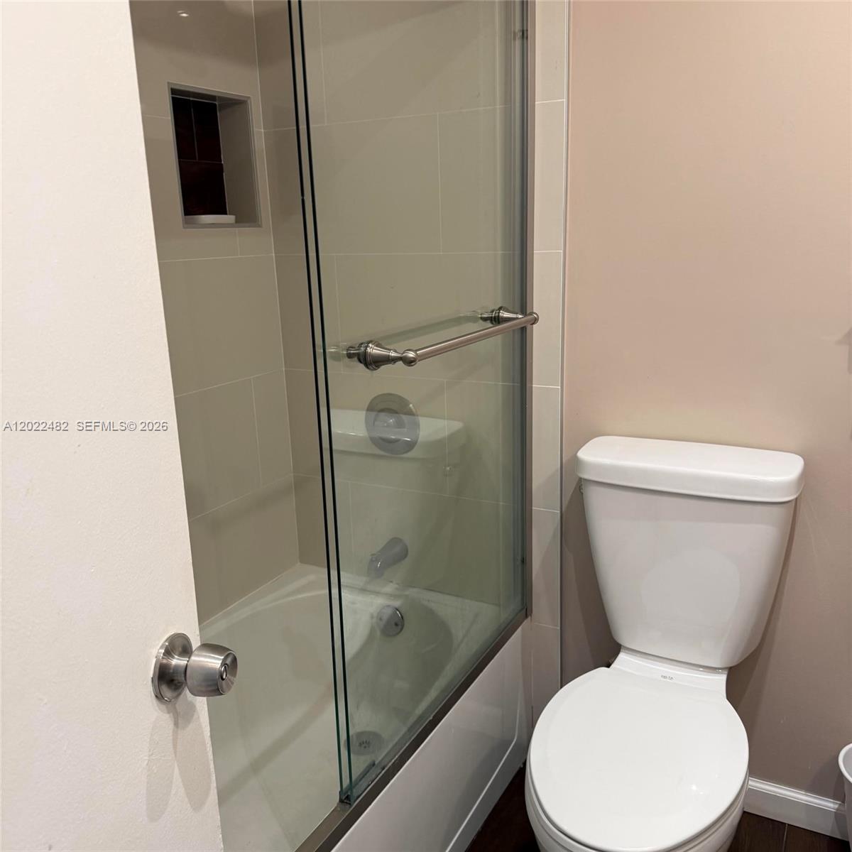 465 Swallow Dr #8, Miami Springs FL 33166