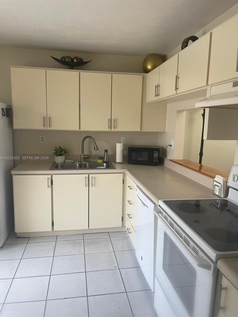 9880 Hammocks Blvd #101-43, Miami FL 33196