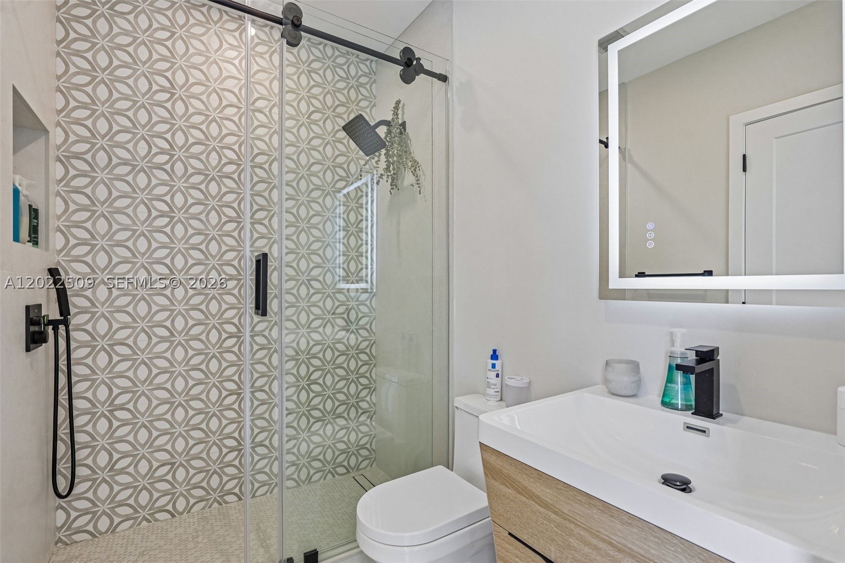 5620 SW 63rd Ct, South Miami FL 33143