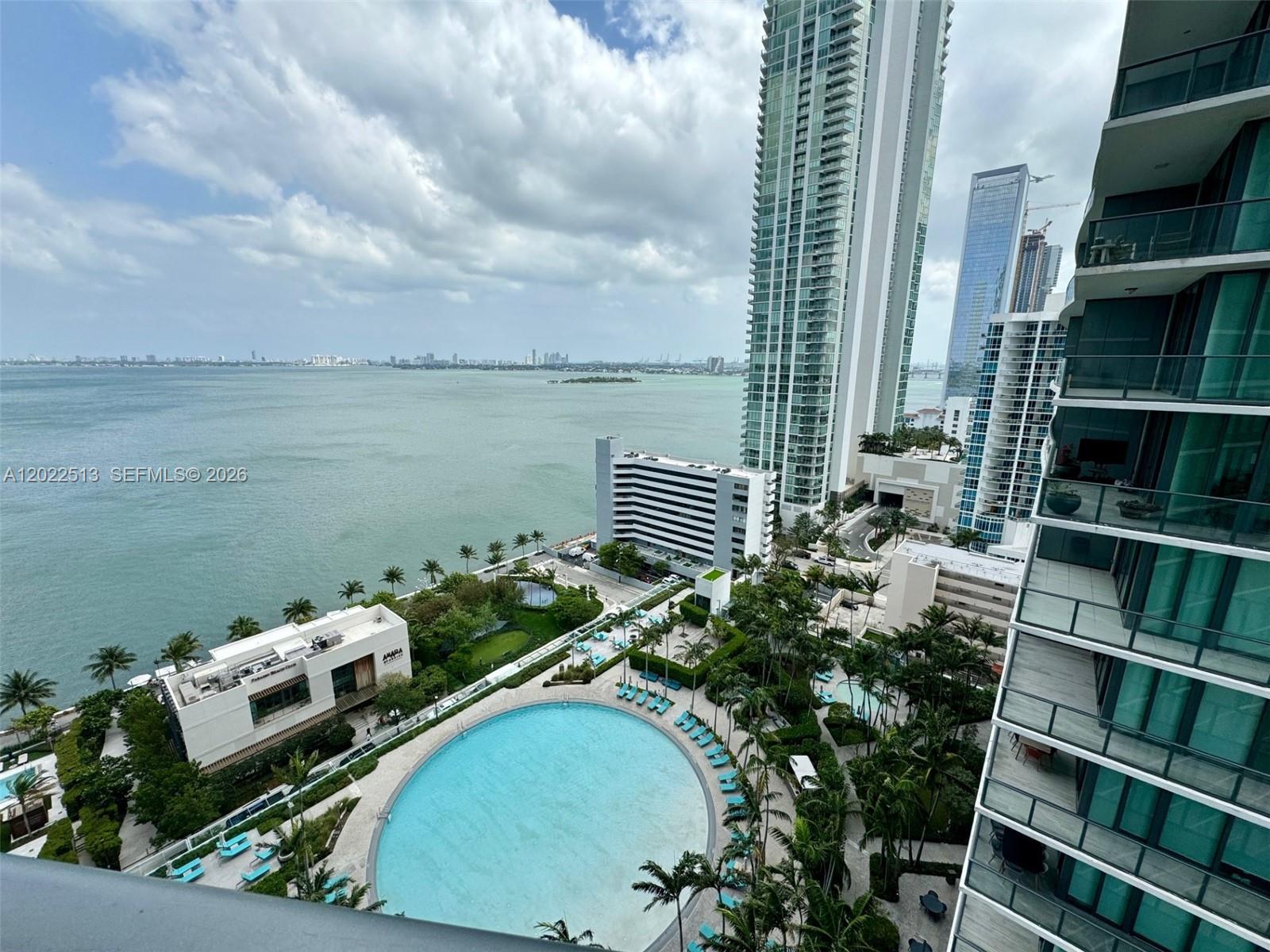650 NE 32nd St #1901, Miami FL 33137