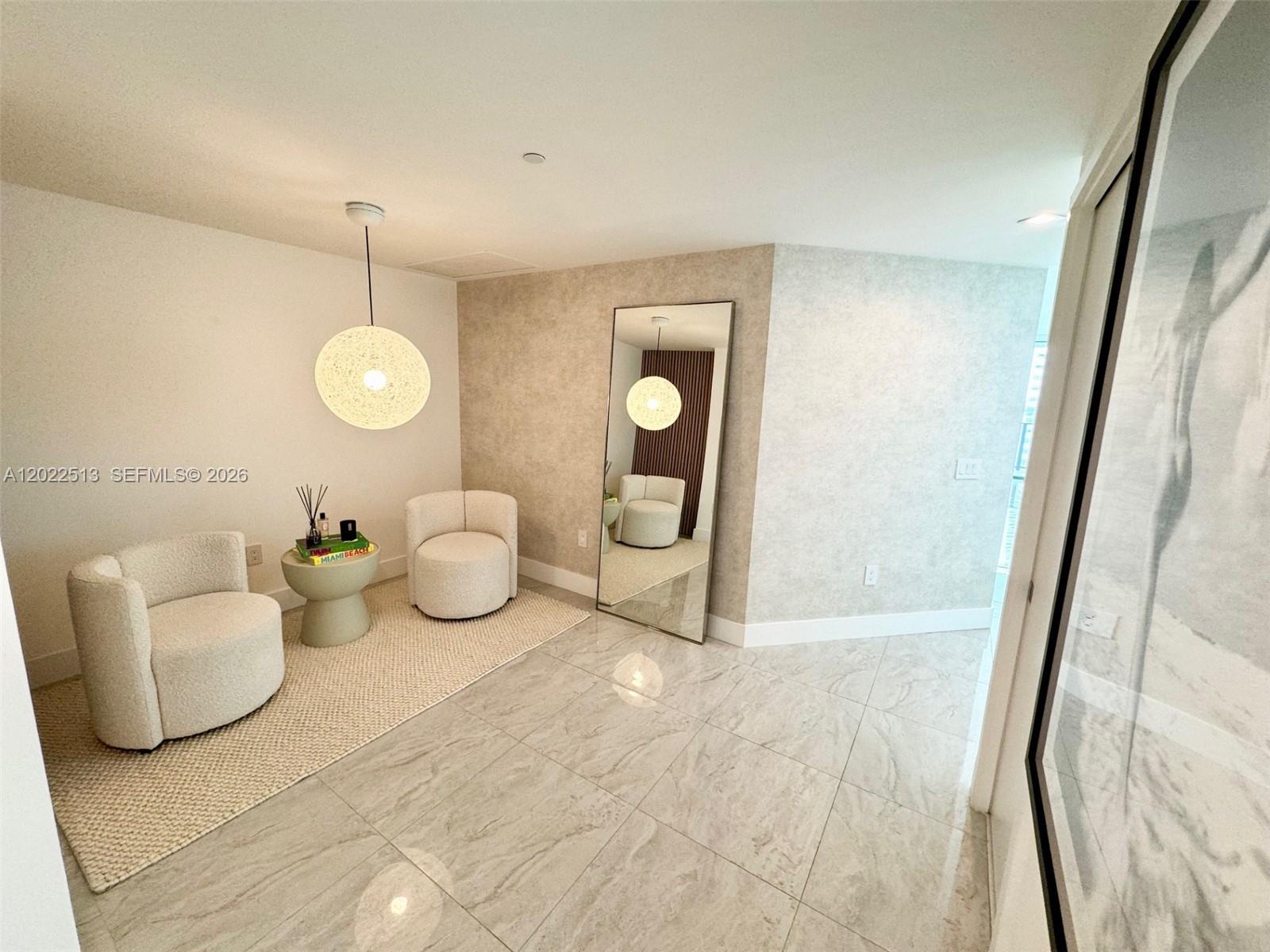 650 NE 32nd St #1901, Miami FL 33137