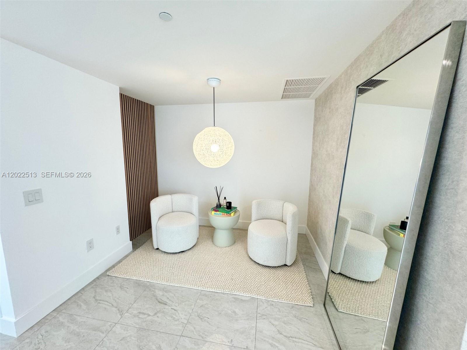 650 NE 32nd St #1901, Miami FL 33137