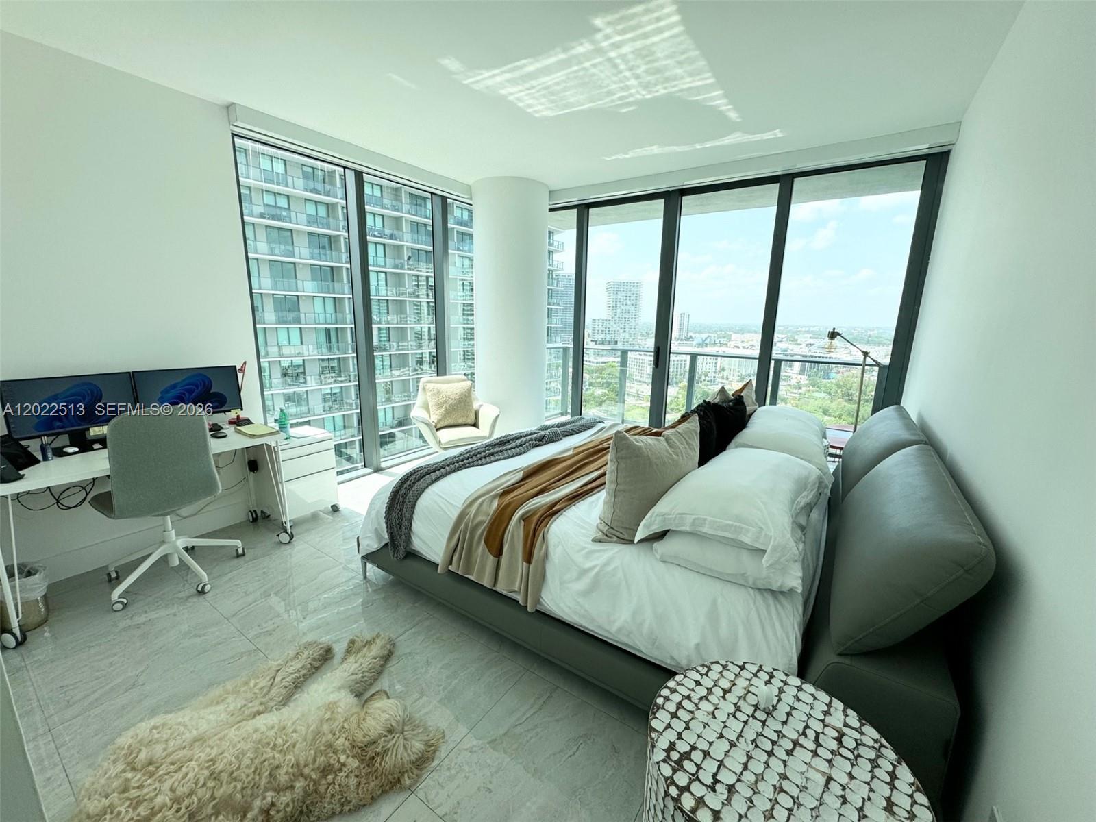 650 NE 32nd St #1901, Miami FL 33137