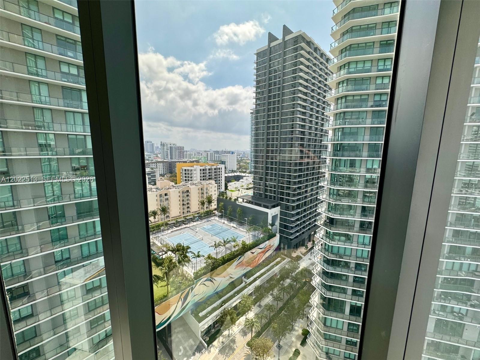 650 NE 32nd St #1901, Miami FL 33137