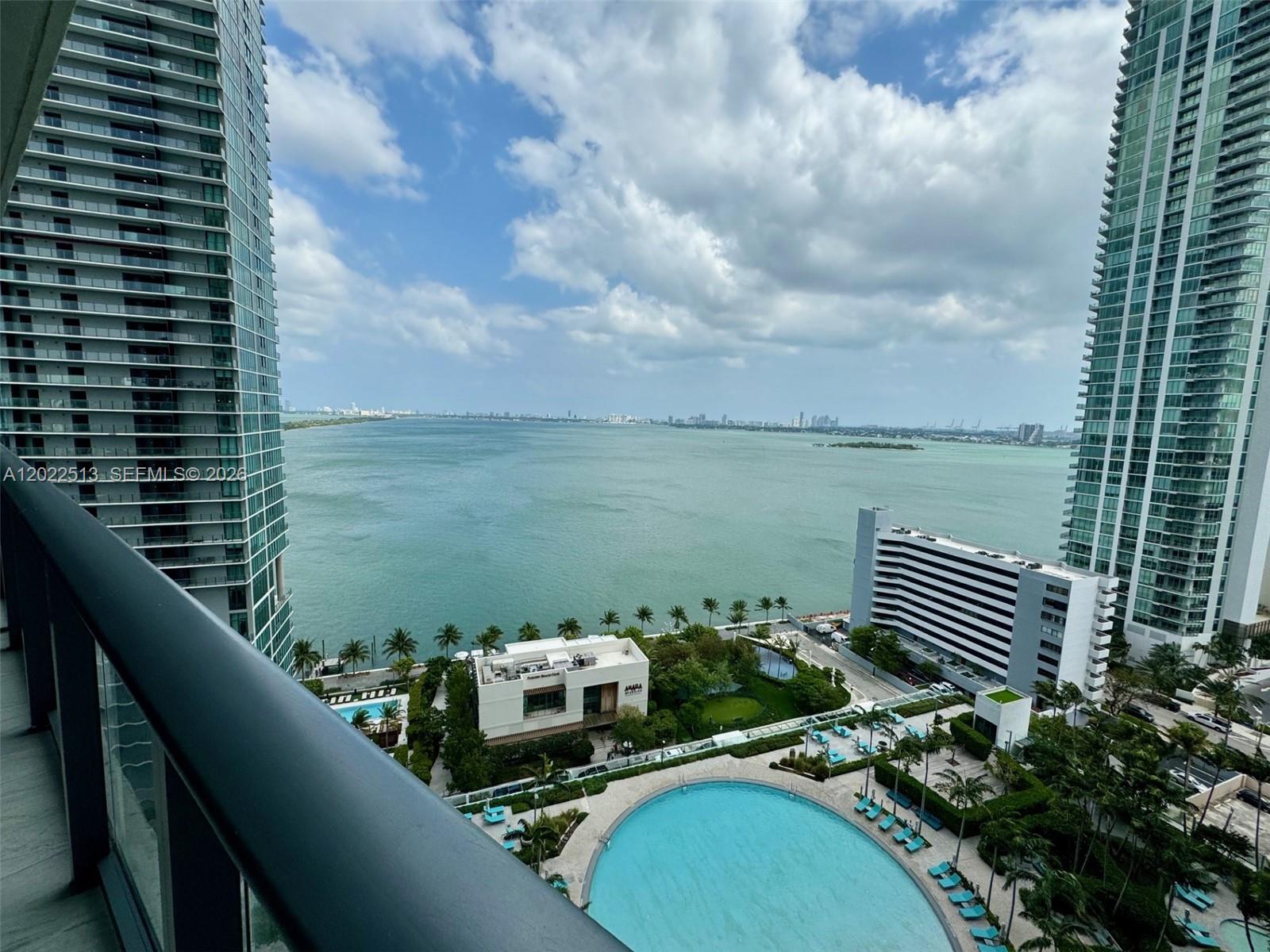 650 NE 32nd St #1901, Miami FL 33137