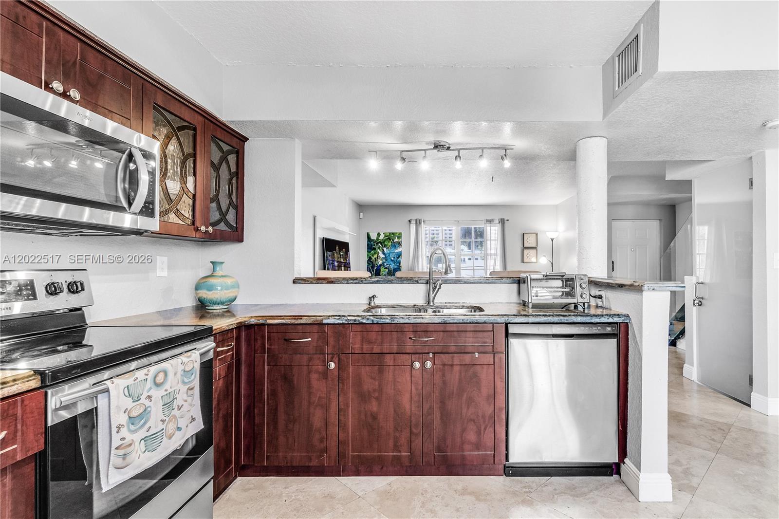 349 Virginia St #349, Hollywood FL 33019