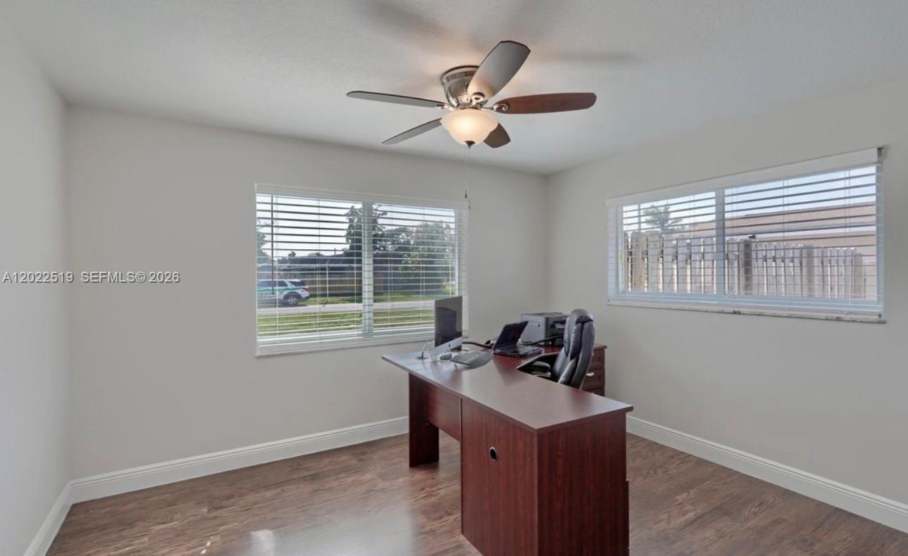 876 Gardenia Dr, Royal Palm Beach FL 33411